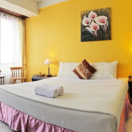 Moonlight House Hotel Nakhonratchasima Екстериор снимка